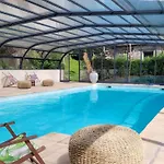 Alojamento de Acomodação e Pequeno-almoço Le Manoir Des Pélies Et D'hôtes De Charme à 6kms De Spa, Piscine, Rivière, Thermes De Cransac Conques