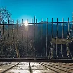 Le Manoir Des Pélies Et D'hôtes De Charme à 6kms De Spa, Piscine, Rivière, Thermes De Cransac Alojamento de Acomodação e Pequeno-almoço