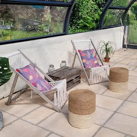 ベッド・アンド・ブレックファスト Le Manoir Des Pelies, De Charme, Jacuzzi, Piscine, Riviere 3*