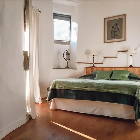 ベッド・アンド・ブレックファスト Le Manoir Des Pelies, De Charme, Jacuzzi, Piscine, Riviere コンク