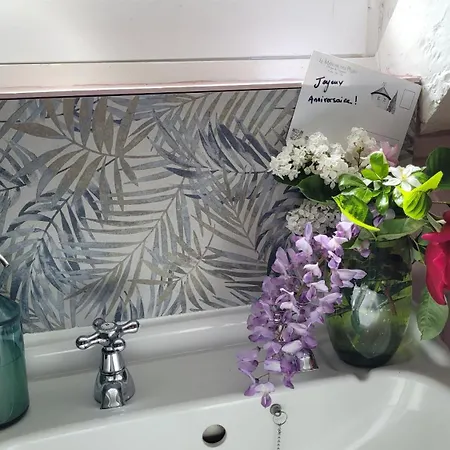 Le Manoir Des Pelies Et D'hotes De Charme A 7kms De Spa, Piscine, Riviere, Thermes De Cransac Conques