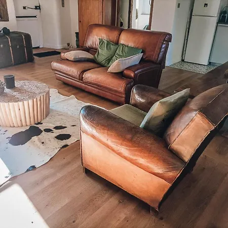 Oda ve Kahvaltı Manoir Des Pelies