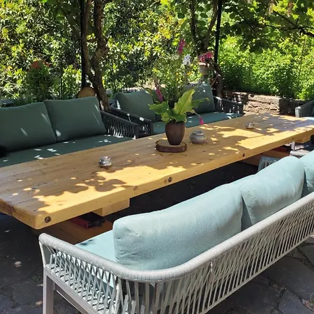 Le Manoir Des Pelies Et D'hotes De Charme A 7kms De Spa, Piscine, Riviere, Thermes De Cransac Bed & Breakfast