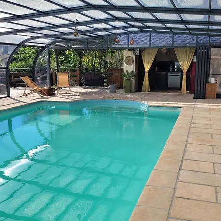 Le Manoir Des Pelies Et D'hotes De Charme A 7kms De Spa, Piscine, Riviere, Thermes De Cransac 3* Conques