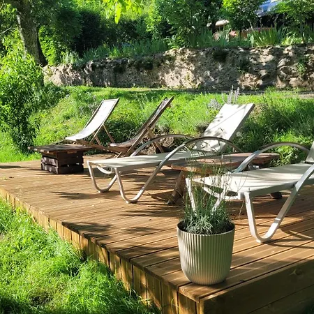 Le Manoir Des Pélies Et D'hôtes De Charme à 6kms De Spa, Piscine, Rivière, Thermes De Cransac