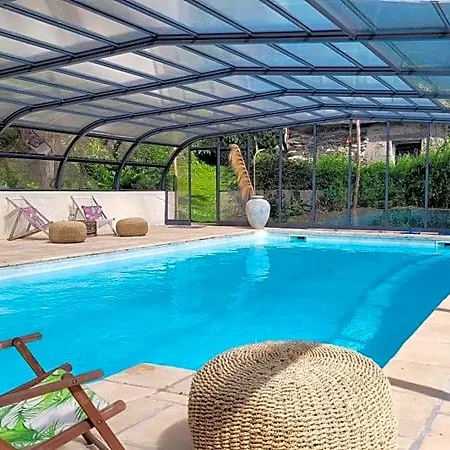 Alojamento de Acomodação e Pequeno-almoço Le Manoir des Pélies, Maison d'hôtes de charme, Jacuzzi, Piscine, Rivière 3*