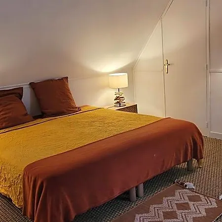 Le Manoir Des Pelies, Maison D'Hotes De Charme, Climatisation, Jacuzzi, Piscine, Riviere, Canoes, Pedalos, Ping-Pong Conques