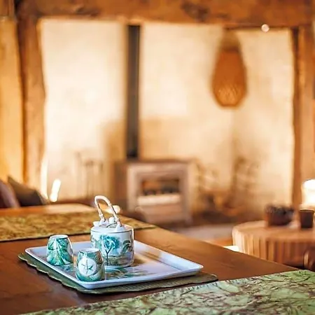Le Manoir des Pélies, Maison d'hôtes de charme, Jacuzzi, Piscine, Rivière Alojamento de Acomodação e Pequeno-almoço