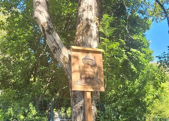 Le Manoir Des Pélies Et D'hôtes De Charme à 7kms De Spa, Piscine, Rivière, Thermes De Cransac 3*